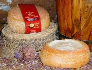 Torta Del Casar Cheese Pure Goats Milk Vegetarian | Spain Info